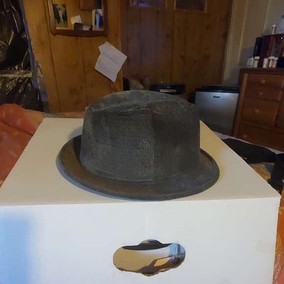 Hat - Picture 3 of 3